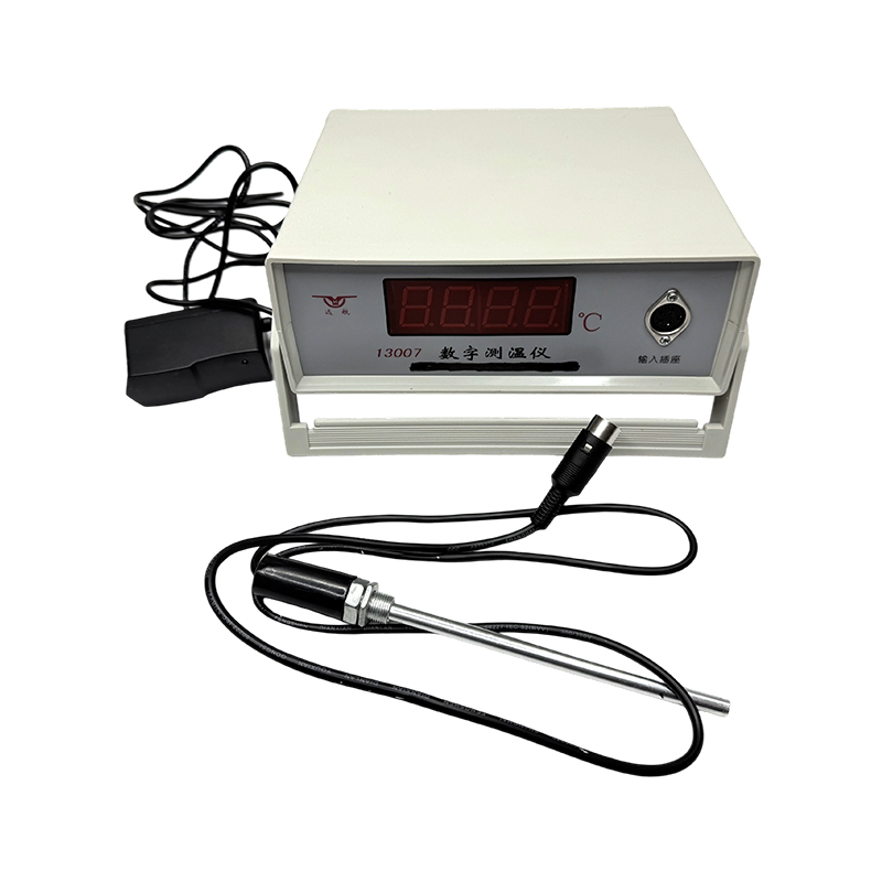 Digitaal temperatuurmeetinstrument / natuurkunde / laboratoriuminstrumenten