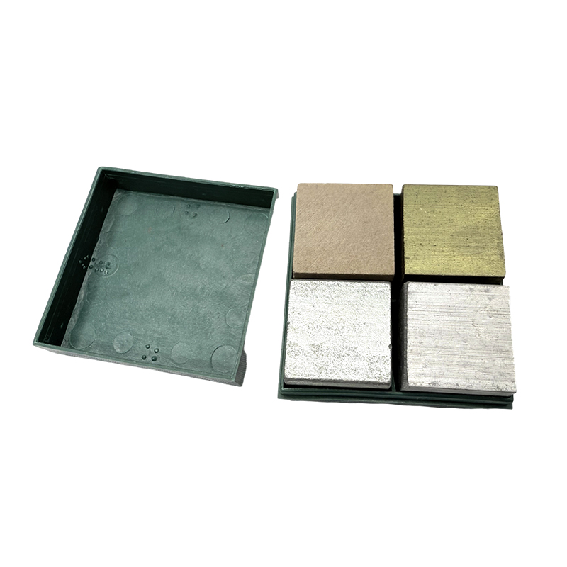Kubusgroepdichtheidsblokken (koper, ijzer, aluminium, hout) voor natuurkundig dichtheidsonderwijs